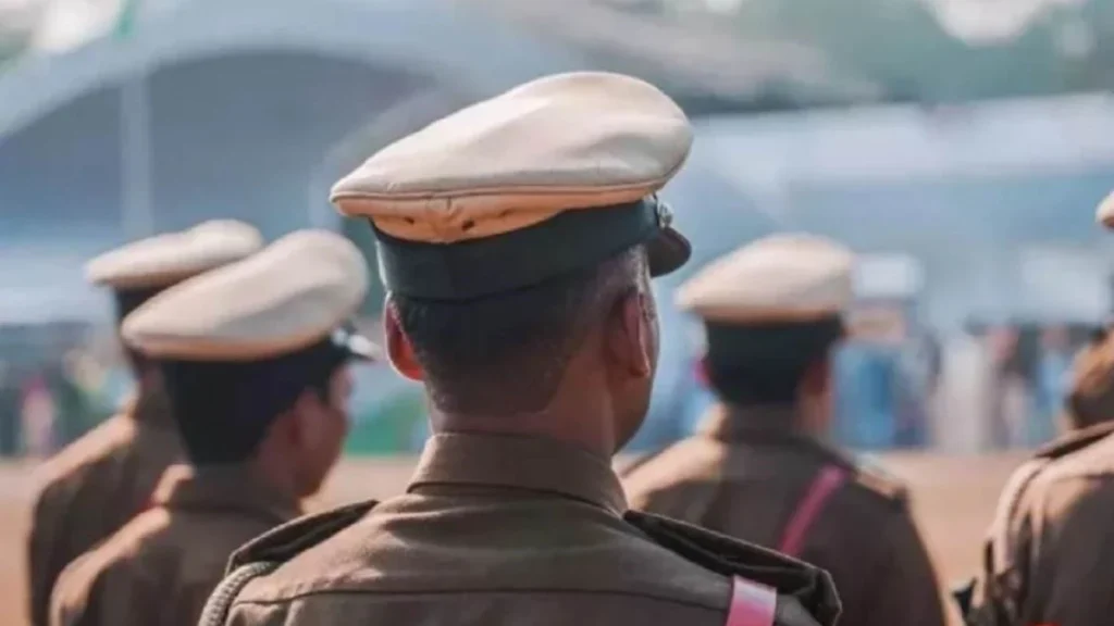 27_10_2024-policemen_posted_home_district