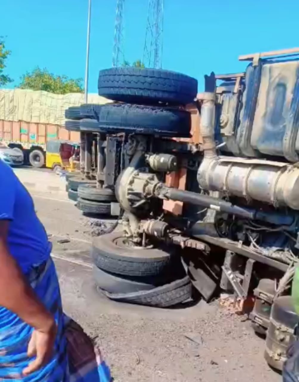 WhatsApp Image 2025-04-05 at 18.18.29