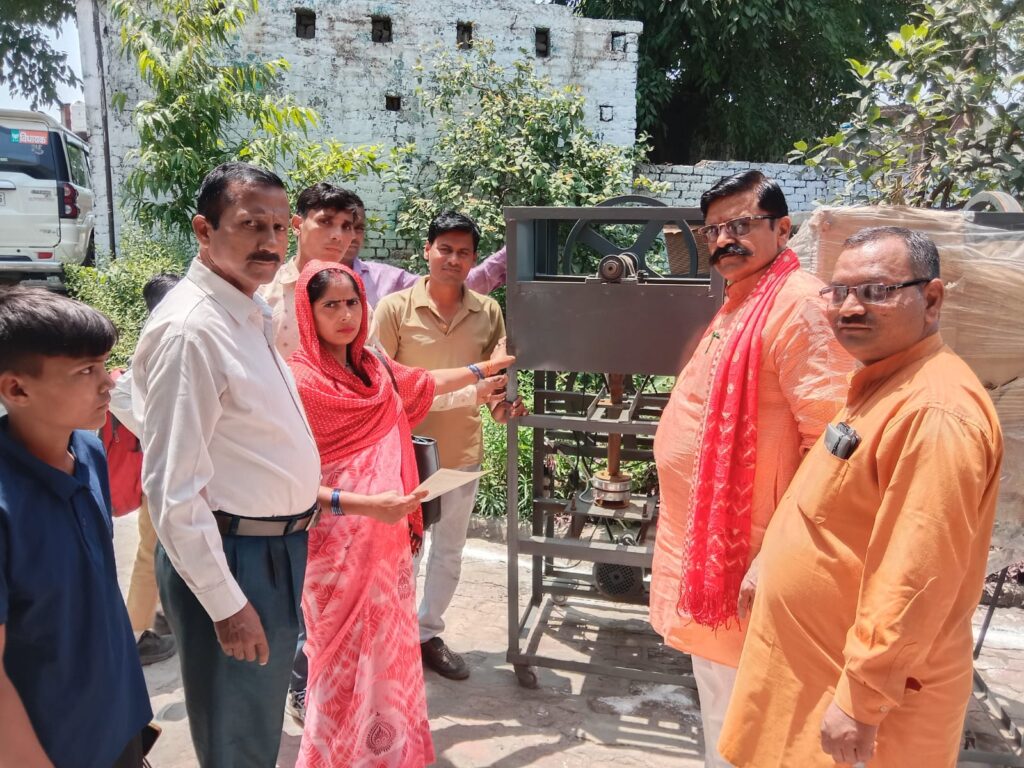 WhatsApp Image 2025-05-06 at 4.00.30 PM