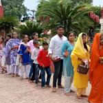 त्रिवटी नाथ मंदिर में भोलेनाथ के दर्शन के लिए उमड़ा श्रद्धालुओं का सैलाब