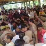 हस्तिनापुर बाढ़ पीड़ितों का विरोध: कहा— “राहत नहीं, जीवन चाहिए”, राज्यमंत्री के सामने ठुकराई सामग्री