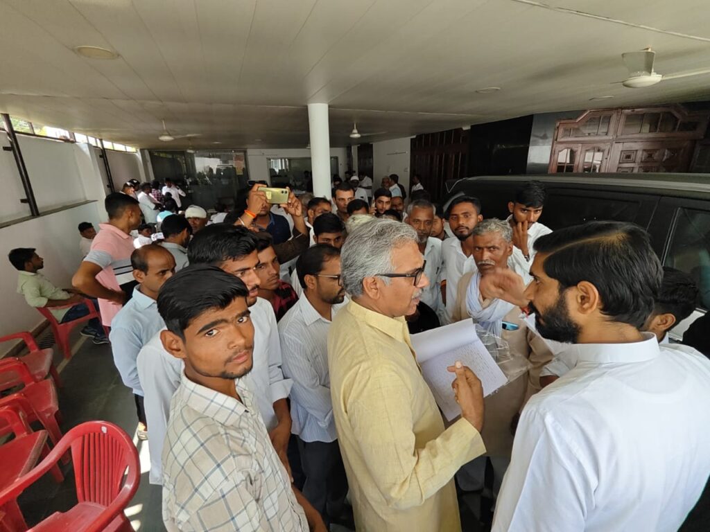 WhatsApp Image 2025-09-13 at 5.25.25 PM (2)