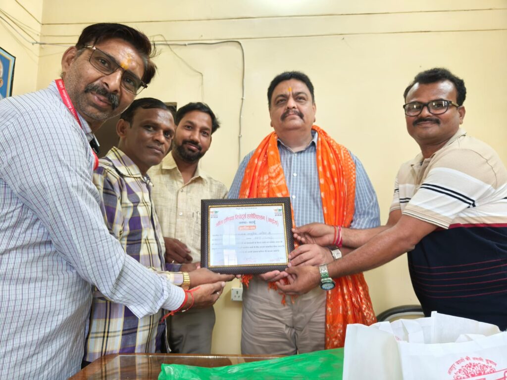 WhatsApp Image 2025-10-06 at 6.06.30 PM