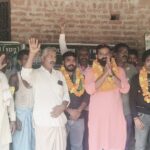 भाकियू भानू का खत्म हुआ धरना प्रदर्शन, प्रशासन ने मांग पूरी की,ग्रामीणों ने पुष्प वर्षा की
