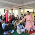 इनर व्हील क्लब बरेली ग्लो की सदस्याओं ने बंदियों संग मनाया भाई दूज, लिया अच्छा जीवन व्यतीत करने का संकल्प
