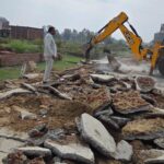 कैंट में दो अवैध कॉलोनियों पर ध्वस्तीकरण की कार्रवाई