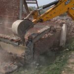 कैंटोनमेंट बोर्ड ने अवैध निर्माण पर चलाया बुलडोजर