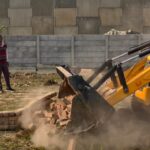 हाफिजगंज में अवैध कॉलोनी पर चला बीडीए का बुलडोज़र