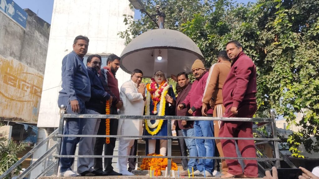 WhatsApp Image 2025-12-06 at 8.26.44 PM