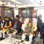 भाजपाइयों ने मन की बात के 130वें संस्करण में पीएम मोदी के प्रेरणादायी संबोधन को सुना