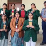 भाषण प्रतियोगिता : कनक चौधरी, रिचा सिंह और आसिया हुईं सम्मानित