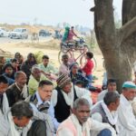 भाकियू ने मथुरा-बरेली सिक्स लेन रोड पर अंडर पास निर्माण को पंचायत की,ज्ञापन सौंपा