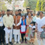 आवारा गौवंशों से फसल को नुकसान , कान्हा उपवन भेजने की मांग