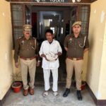 15 पव्वे अवैध देशी शराब के साथ एक गिरफ्तार