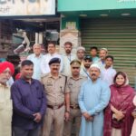 अलविदा जुमा पर बरेली में दिखी गंगा-जमुनी तहज़ीब, नमाज़ियों पर हुई पुष्प वर्षा