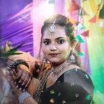 दिल्ली में क्रेन की टक्कर से स्कूटी सवार युवक-युवती गिरी,क्रेन से कुचल कर युवती की मौत