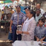 निशुल्क शीतल जल सेवा शिविर के दूसरे दिन स्काउट गाइड ने तपती धूप में यात्रियों, राहगीरों को शीतल जल पिलाया