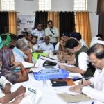 बिल्सी में डीएम ने संपूर्ण समाधान दिवस में समस्याओं को सुना,44 शिकायतों में से 02 का मौके पर निस्तारण
