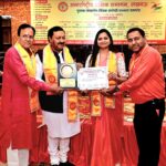 लखनऊ में लेखनी सम्मान से सम्मानित हुए शिक्षक मयंक गुप्ता