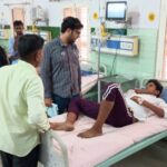 युवक को सांप ने डसा, जिला अस्पताल में कराया भर्ती