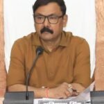 सावन के चारों सोमवार छात्रों की छुट्टी, कांवड़ यात्रा के चलते डीएम का बड़ा फैसला