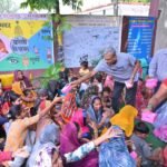 सिर्फ सेनेटरी पैड बांटना ही नहीं, महिलाओं को जागरूक करना भी है जरूरी