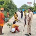 दंडवत यात्रा पर निकलीं चचेरी-तहेरी बहनें, वजीरगंज में पुष्प वर्षा से हुआ स्वागत
