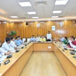 शहरी विकास में पारदर्शिता और जवाबदेही पर जोर, प्रतिनिहित विधायन समिति की बैठक में हुई समीक्षा