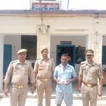 अलीगंज पुलिस ने 15 ग्राम स्मैक के साथ तस्कर दबोचा, हत्या समेत तीन मुकदमों का आरोपी